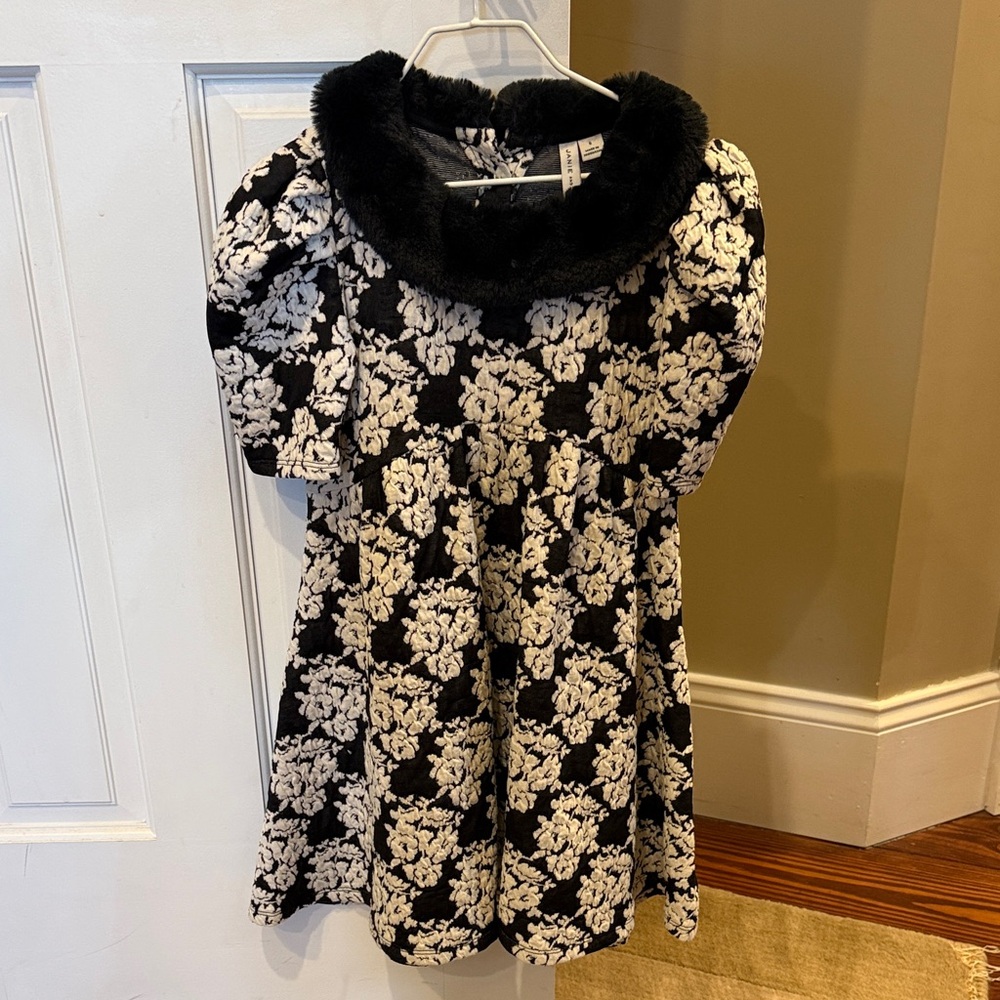 Janie and Jack Floral Dress with Faux Fur Collar size 6